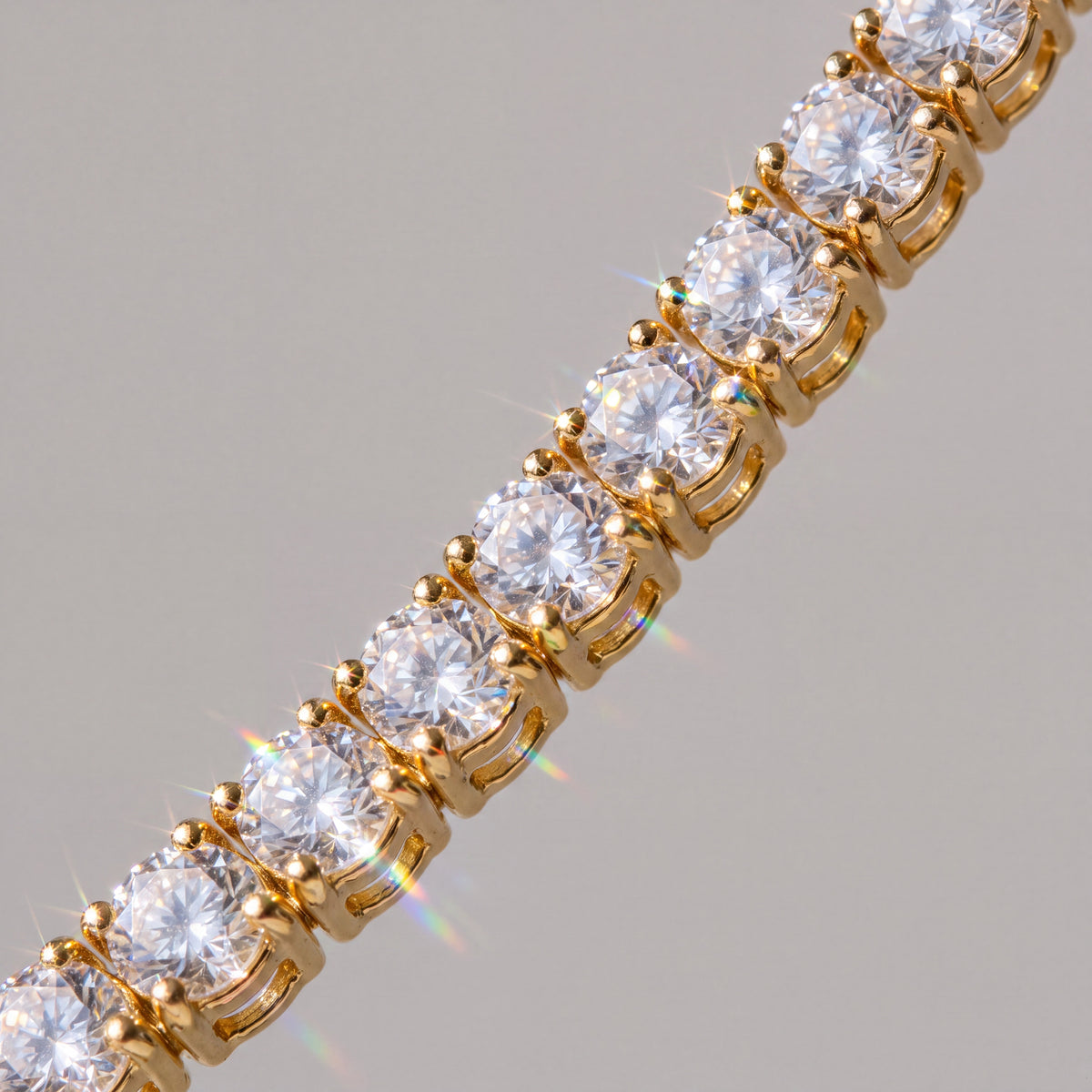 Macro detail of the Ice Dore Chain