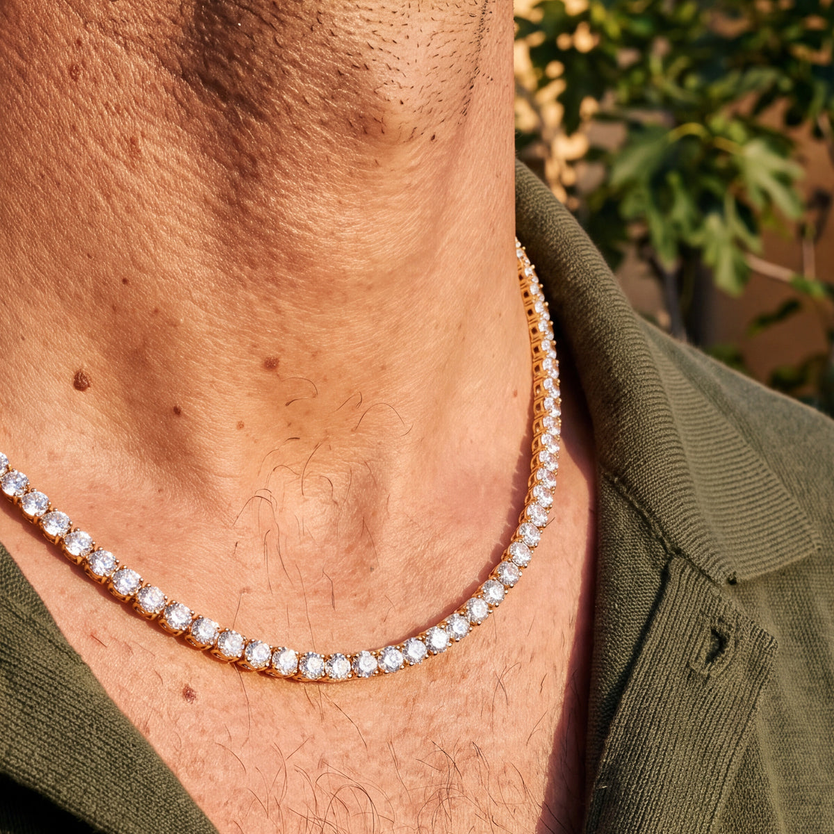 Ice Doré gold tennis chain close-up